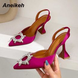 Sandali Aneikeh Marca Donna Décolleté Cristallo di lusso Femminile Flock Farfalla Nodo Tacchi alti Estate Sposa Scarpe a punta Décolleté con tacco a triangolo G230211