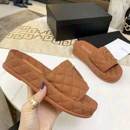 Classic Real Leather Womens Platform Heels Slippers Quilted Texture Sandals Round Toes Mules Brown Black Yellow Sliders Flip Flops Loafers Beach Shoes Shower Room