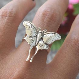 Wedding Rings 2023 Trending European And American Jewellery Ladies Fashion Butterfly Ring Punk Bridal Engagement Vintage