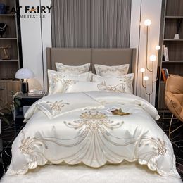 Bedding sets Luxury Gold Feather Embroidery Egyptian Cotton Champagne/Light Yellow Patchwork Duvet Cover Bed Sheet Pillowcases Bedding Set 230211