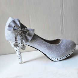 Sandalet Yeni 2020 Kadın Düğün Ayakkabıları Seksi Bayanlar Yüksek Topuklu Zarif Kadın Parti Ayakkabıları Kadın Pompalar İnce Topuk 8-10cm YX723 G230211