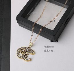 Designer Pendant Necklaces C Letter Jewelry 18K Gold Plated Crystal Rhinestone Necklace Women Choker Chain Accessories