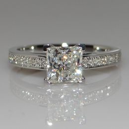 Jewellery Fashion Rings For Women Silver Colour Simple Design Princess Square Wedding Engagement Bijoux CC631