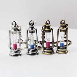 Keychains Lantern Shaped Hourglass Key Chains For Unisex Nostalgic Fashion Classic Ring Vintage Metal Accessories Exquisite Gifts