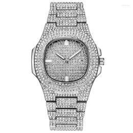 Wristwatches Iced Out Watches Women Hip Hop Bling Diamonds Quartz Watch Men Unisex Wristwatch Silver Steel Business Man Female Clock