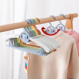 Hangers Racks Cute Bear Kids Clothes Non-slip Adjustable Storage Portable Display Closet Children Baby Coats Rack 230211