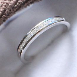 Cluster Rings Solid White Gold 18K Ring Test Positive 0.23Ct D Colour Princess Cut Moissanite Wedding Nice Quality AU750 Band