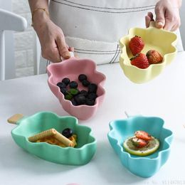 Plates 1pc/leaf Shape Bowl Ceramic Snack Dessert Fruit Salad Plate Family Restaurant Supplies Gifts