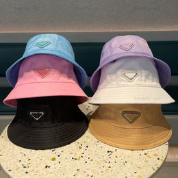 Luxury Bucket Hat Classic Casquette Women Cap Fashion Designer Buckets Hats Mens Sport Cap Summer Shade Shade Hats Resort Beach 2206093XQ