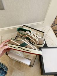 With Box Designer Sneakers GGity Shoes Luxurys Designer Woman Tennis 1977 Canvas man Casual shoes Wholesale price Green And Red Web Strip JK