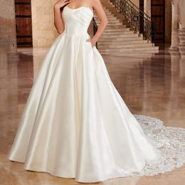 Empire Wedding Dress Satin Cout Train Bridal Gowns Sweetheart Illusion Covered Buttons Back Lace with Applique