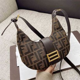 Designer handbag Store 70% Off Handbag club French crescent single cross arm sales YXJ9