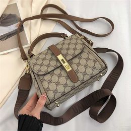 Designer handbag Store 70% Off Fashion Small Crowd Women's Shoulder Big Family Versatile Leisure Portable Oblique Straddle Bag