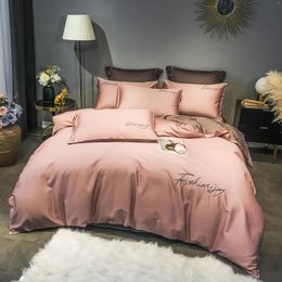 Bedding Sets 2023 Four-piece Fashion Cotton Double Household Bed Sheet Quilt Cover Splicing Design Bean Paste Color