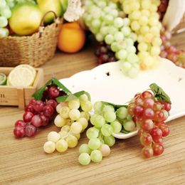 Decorative Flowers 1pcs Artificial Fake Grapes Plastic Fruit Lifelike Home Wedding Party Garden Decor Mini Simulation DIY