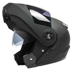 Motorrad -Helme Anzeigenbatterie Helm vier Jahreszeiten entdeckt mit voller Gesicht Bluetooth -Motorrad Casco Go Kart Scooter Motor Van20521842383080