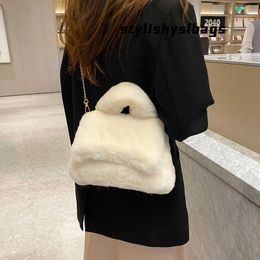 Totes Y2K Fluffy Bags For Women 2022 Winter New Soft Furry Shoulder Bag Fur Tote Bag Plush Luxury Designer Handbag Pearl Sling Bag INS 021423H