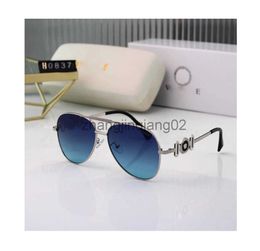 Designer Versage Sunglass Cycle Luxurious Fashion Sunglasses Woman Mens New Casual Brands Vintage Baseball Sport UV Resistant Round Glasses