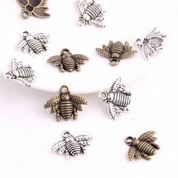 Aleaci￳n 150pcs estilo vintage plateado plateado de zinc aleaci￳n encantos de abejas colgante de collar de abejas para joyas que fabrican 21x16mm313a