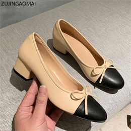 Bow Ballet Scarpe con tacco alto Donna Décolleté di base Moda Two Tone Stitching Round Work Shoe Party Women Pump 220614