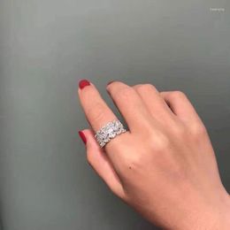 Cluster Rings Wholesale European Fine Fashion Woman Girl Bride Mother Party Birthday Wedding Gift White Petal Zircon 18KT Gold Ring