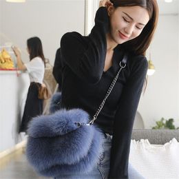 Duffel Bags 2023 Fur Bag Female Autumn And Winter Diagonal Hand-Held Whole Skin Real Soft Fashion One-Shoulder Chain