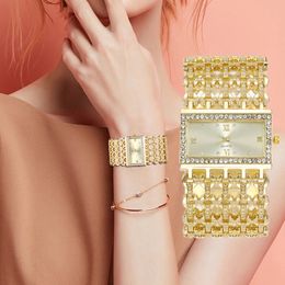 Wristwatches Luxury Fashion Women Watches Shining Dial Design Qualities Ladies Quartz Wristwatches Diamond Square Female Alloy bracelet Clock 230215