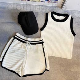 Two Piece Dress Designer Women's Pants knitted Short Set Sleeveless knit Vest Girl Elastic Waist Tracksuits Sweat Suit 2NRZ