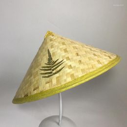 Berets Handmade Weave Sunshade Straw Cap Unisex Chinese Style Bamboo Rattan Hats Dance Props Cone Fisherman Hat Tourism Rain Caps