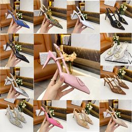 Luxurys Women's Sandals Metal Buckle Pointed Toe Stileto High Heels Single Shoe Slingback Classics Designer Leather Ladies Sexy Fashion Rivets Wedding With Box 35-42