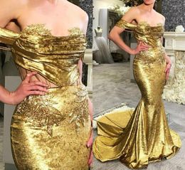 Party Dresses 2023 Arabic Aso Ebi Gold Velvet Beaded Evening Off The Shoulder Mermaid Prom Custom Made Formal Gowns