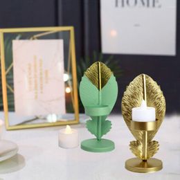 Candle Holders Nordic Alloy Leaf Holder Golden Base Desktop Ornaments Christmas Room Decor Craft Simple Elegant Home
