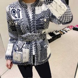 Women's Jackets Designer Sweaters Autumn Winter Elegent Classic Lady Knitted Cardigan Sweater for Woman Clothing Street Wear 2 Colors WEXL