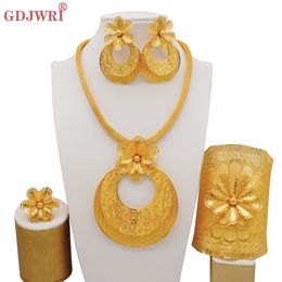 Wedding Jewellery Sets Fashion Jewellery Dubai Gold Colour Luxury Flower Shape Big Round Necklace Earrings 4 PCS Sets For Women Wedding Party Gifts 230215