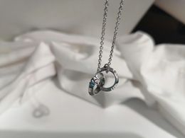 Cadeia de link para joias de jóias de coração com colares de tênis de pingente de diamante conjunto de pingentes de 18k, designer de hardware de hardware, casal de moda de moda feminina