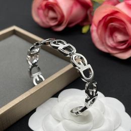 Luxuriöses Hartkörper-Armband mit glänzender Beschichtung, hochwertiges Damen-Geburtstagsgeschenk