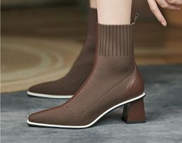 Stivali alla caviglia con tacco alto da donna 2023 autunno inverno calze elastiche lavorate a maglia retrò tacco spesso a punta sottile