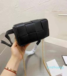 Shoulder Bags Chain Shoulder Bags Women Fashion Leather Designer Crossbody Female Chest Holder Fanny Pack 220314 997