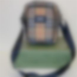 2022A Fashion waist bag winter design chest men's and women's handbag purse full Colour cute messenger bag unisex shoulde2413