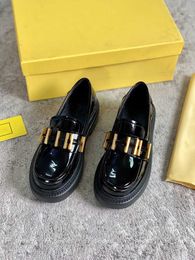 2023 Loafers Women Designer Dress Shoes New Fashion Platform Sole Black White Casual Leather Shoe Sneakers Classic Loafer with Metal Letters Origin Quality Eur Size