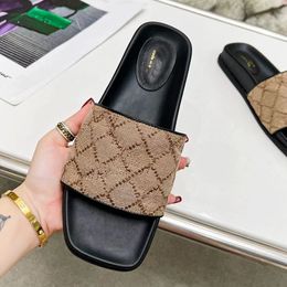 Pantofole firmate Luxurys per piattaforma da donna Vera pelle estate indoor e outdoor Sandali moda neri Taglia grande 10