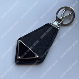 Keychains Fashion Keyrings For Woman Leather Mens Designer Keychain Luxury Key Chains Lanyards Car Key Ring Bag Charm