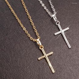 Pendant Necklaces Fine Cross Pendent Women Man Metal Chain Fashion 2 Colour Alloy Female Male Necklace Gift For Friends Christian Ornament