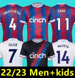 2022 2023 Crystal Oliise Home Soccer Maglie 22 23 Palace Zaha Eze J.Ayew Benteke Schlupp Mateta Edouard Gallagher Men Kit Kit da calcio per bambini