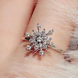 Wedding Rings Snowflake Fidget Spinner For Women Delicate Crystal Inlaid Ring Anxiety Anti Stress Jewelry Christmas Gift