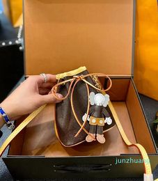 Mini Bucket Bag Fashion Designer Style with Letter Key Chain Pendant Women's 1213 Shoulder Bags High Quality Wallet Wf210287O