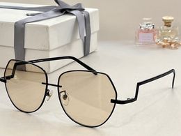 Men Sunglasses For Women Latest Selling Fashion Sun Glasses Mens Sunglass Gafas De Sol Glass UV400 Lens With Random Matching Box 0169