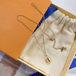 Fashion Women Luxury Designer Necklace Choker Pendant Chain 18K Gold Plated Stainless Steel Letter Necklaces Wedding Jewelry Accessories X326