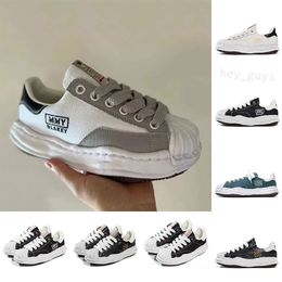 Top Designers Casual Shoes Maison Mihara Yasuhiro Miharas Luxury Fashion Sneakers Brand Canvas Leather Original Trainers Men Women 35-44 Shell Head Low Flat Shoes