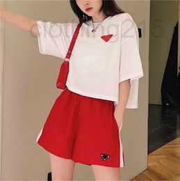 Women's Tracksuits Designer Two Piece Pants Inverted Triangle Badge White Short T-shirt with Contrasting Colours Nylon Shorts Set Tracksuit For Summer NY6G